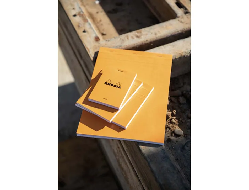 Bloc bureau rhodia a4 papier vélin surfin couverture enduite enveloppante 210x297mm 80f détachables 80g 5x5mm orange