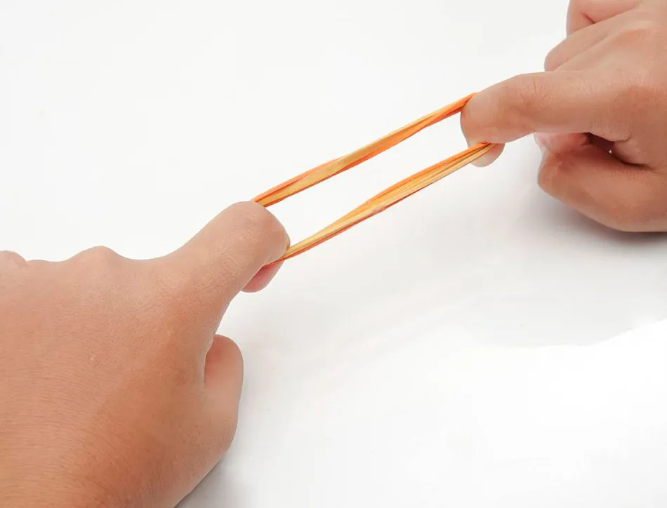 Bracelet caoutchouc q-connect n.7 70x2mm boîte fenêtre 100g