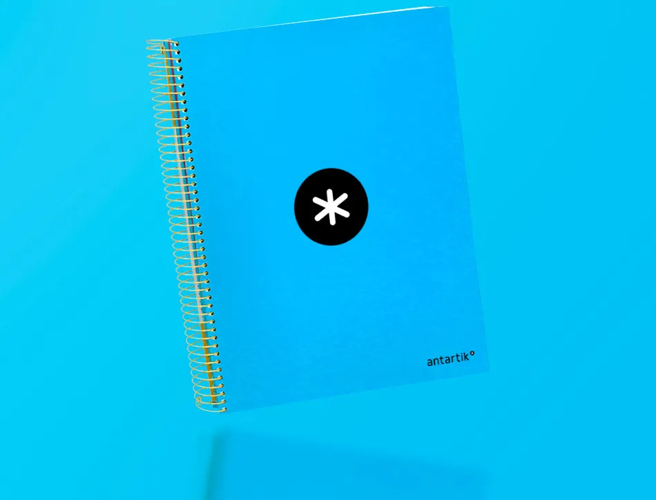 Cahier spirale antartik a4 240p 90g couverture rembordee quadrillage 5mm 4 trous coil-lock coloris bleu