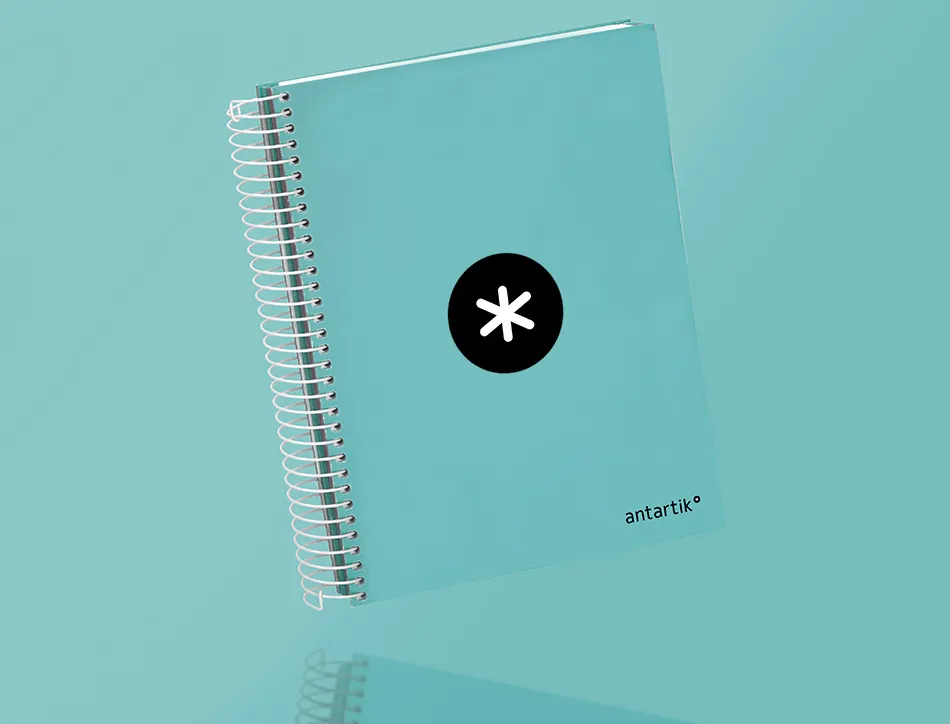 Cahier spirale antartik a5 240p 90g remborde quadrillage 5mm microperfore 5 bandes 6 trous coloris menthe