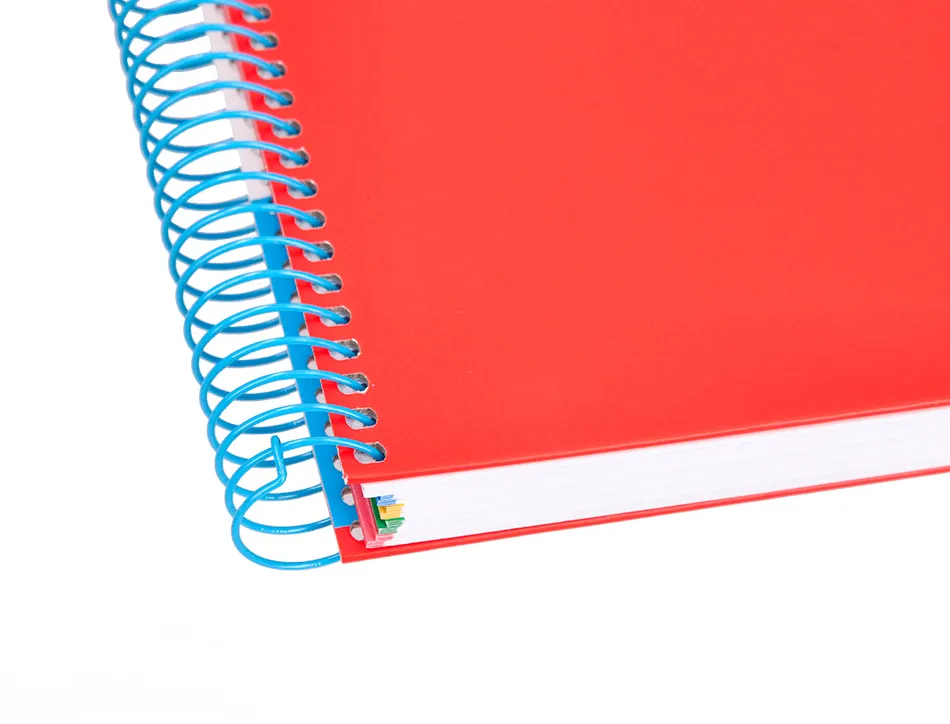 Cahier spirale antartik a4 240p 90g couverture rembordee quadrillage 5mm 4 trous coil-lock coloris rouge