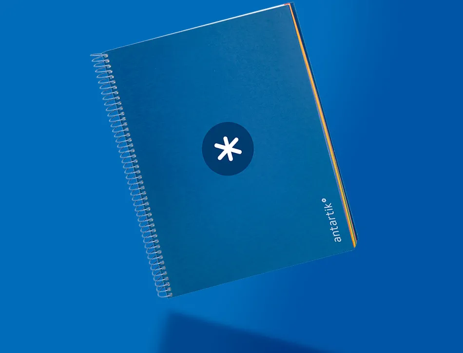 Cahier spirale antartik a4 240p 90g remborde 5x5mm microperfore 5 bandes 4 trous coloris bleu marine