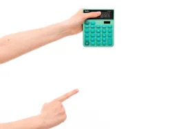 Calculatrice de bureau liderpapel xf24 10 chiffres solaire et piles 127x105x24 mm coloris vert