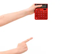 Calculatrice de bureau liderpapel xf22 10 chiffres solaire et piles 127x105x24 mm coloris rouge