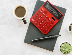 Calculatrice de bureau liderpapel xf22 10 chiffres solaire et piles 127x105x24 mm coloris rouge