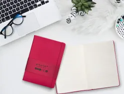 Carnet fermeture elastique antartik notes couverture rigide a5 ligne 100 feuilles 80gr fsc coloris framboise