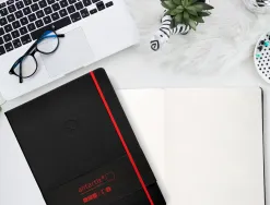 Carnet fermeture elastique rouge antartik notes couverture rigide a4 papier uni ivoire 100 feuilles 80gr fsc noir