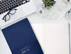 Carnet fermeture elastique antartik notes couverture rigide a4 papier uni ivoire 100 feuilles 80gr fsc bleu marine