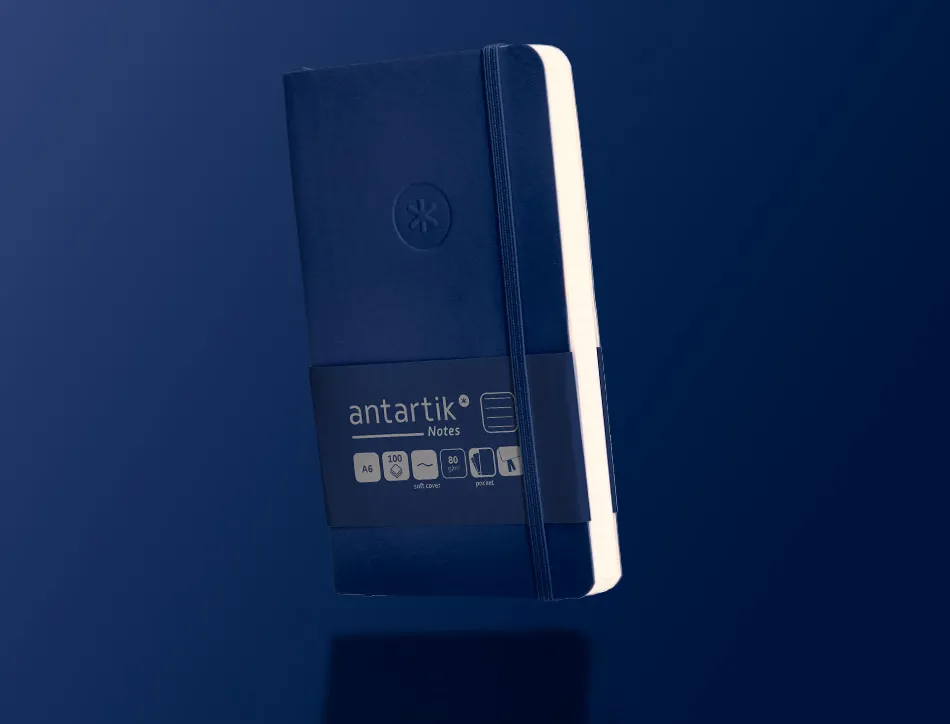 Carnet fermeture elastique antartik notes couverture souple a6 ligne 100 feuilles 80gr fsc coloris bleu marine