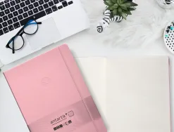 Carnet fermeture elastique antartik notes couverture rigide a4 ligne 100 feuilles 80gr fsc coloris rose pastel