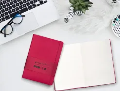 Carnet fermeture elastique antartik notes couverture rigide a5 papier uni ivoire 100 feuilles 80gr fsc framboise