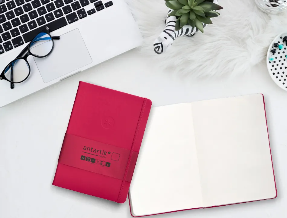 Carnet fermeture elastique antartik notes couverture rigide a5 papier uni ivoire 100 feuilles 80gr fsc framboise