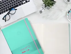 Carnet fermeture elastique rose antartik notes couverturerigide a4 ligne 100 feuilles 80gr fsc coloris turquoise