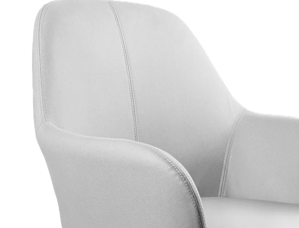 Chaise confident q-connect siemione base metallique haut max 820 larg 570 prof 580 coloris gris clair