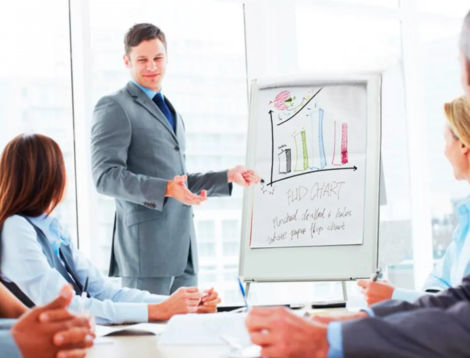 Chevalet conférence q-connect tableau magnétique 70x100cm cadre plastique pince bloc papier auget porte-marqueurs