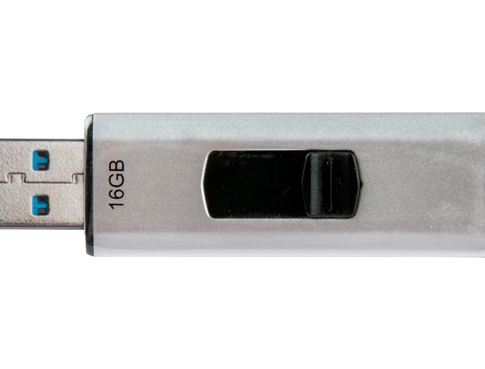 Clé usb q-connect 3.0 16gb lecture175mb/s écriture 60mb/s rétractable interface superspeed 3.0 compatible usb 2.0