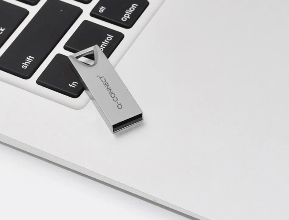 Clé usb q-connect 2.0 premium 8gb vitesse lecture 10mb/s écriture 2.5mb/s