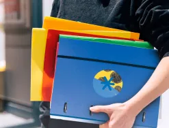 Classeur antartik trending topic 2020 4 anneaux ronds 40mm feuillet mobile a4 5x5mm coloris bleu
