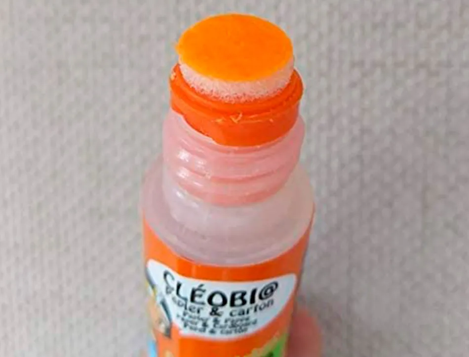 Colle scolaire cléopâtre cléobio liquide forte prise différée etendeur mousse rechargeable flacon 25g