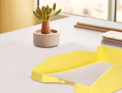 Corbeille a courrier q-connect plastique 240x70x340mm coloris jaune pastel opaque