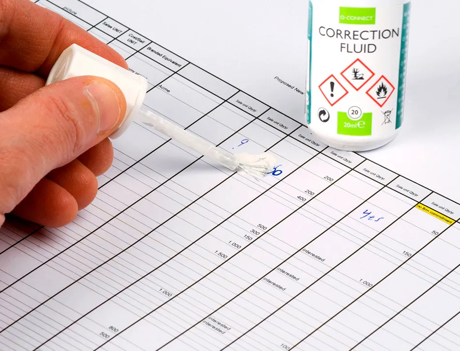 Correcteur liquide q-connect pinceau flacon 20ml
