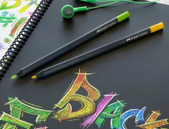 Crayon couleur faber castell triangulaire black edition en bois noir pochette de 24