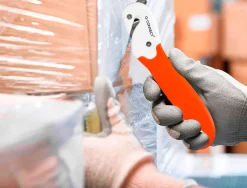 Cutter de securite sx782n-1 q-connect en plastique avec ergot en metal lame fixe protegee en acier inoxydable