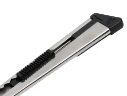 Cutter q-connect metal lame etroite etui pp