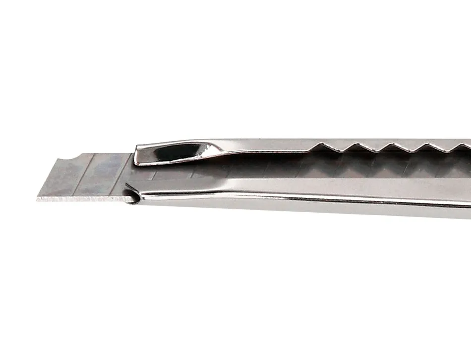 Cutter q-connect metal lame etroite etui pp
