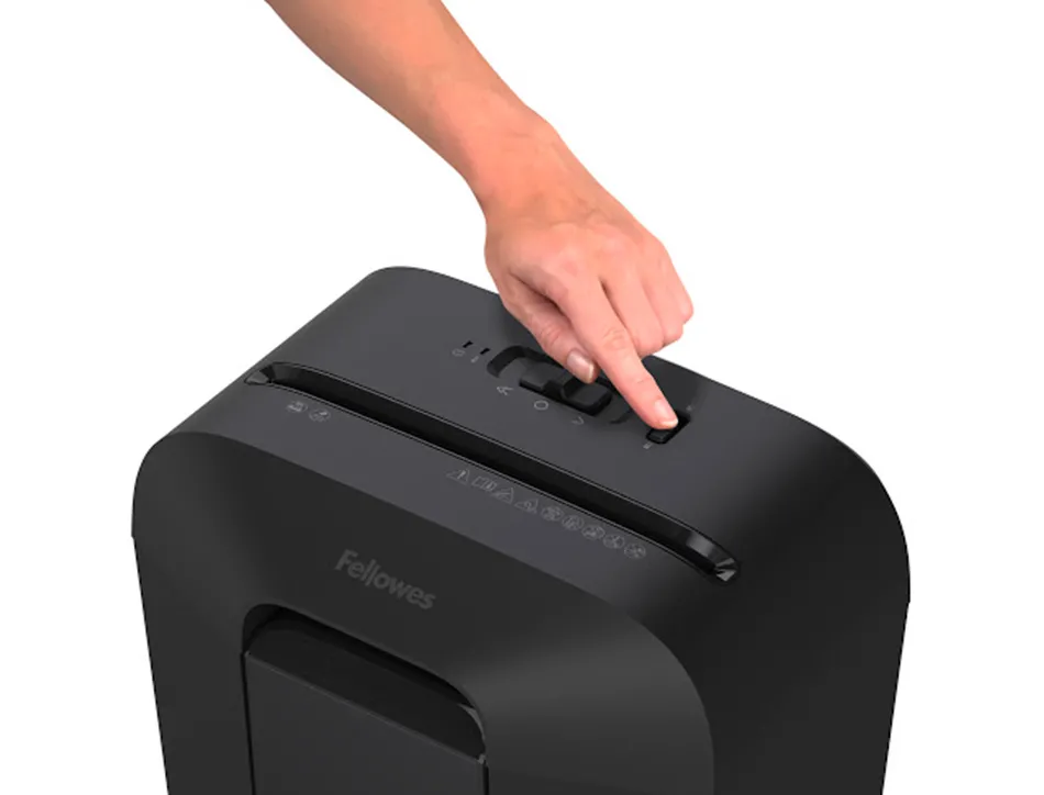 Destructeur personnel fellowes lx45 coupe croisee 4x37mm capacite 8f agrafes trombones cc securite p-4