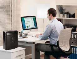 Destructeur q-connect q6cc2 occasionnel standard vitesse 3min coupe croisée 5mm a4 confidentiel 14l 307x186x399mm 3.72kg