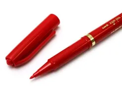 Feutre uniball sign pen encre super ink couvrante pointe feutre nylon ogive largeur trace 1mm coloris rouge