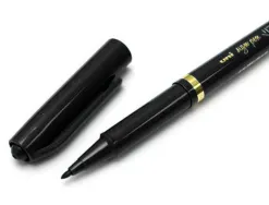 Feutre uniball sign pen encre super ink couvrante pointe feutre nylon ogive largeur trace 1mm coloris noir