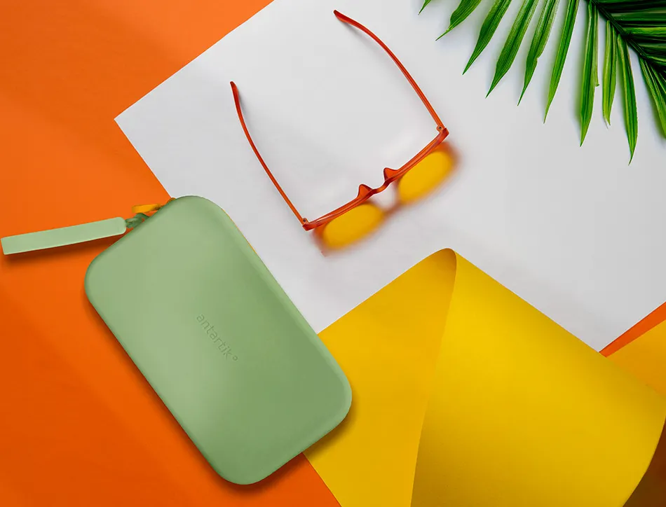 Fourre-tout antartik plat en silicone modele tropical dive 190x120x25mm coloris vert amande