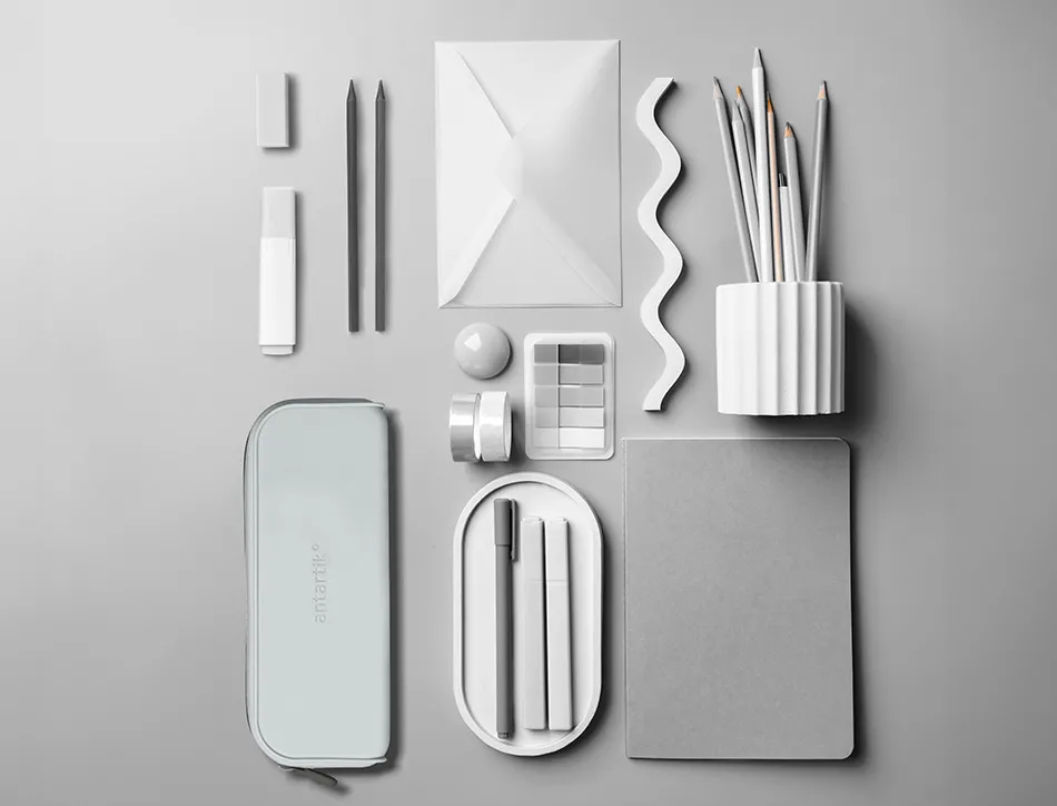 Fourre-tout antartik rectangulaire 1 compartiment en silicone modele prisma 185x50x75mm coloris gris