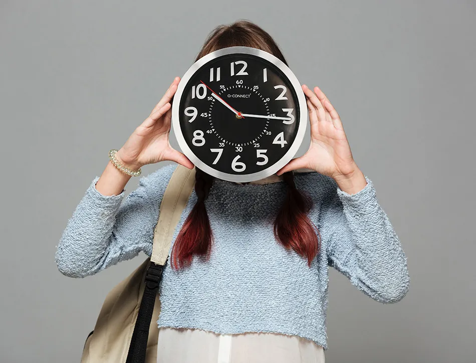 Horloge q-connect murale metallique mouvement silencieux diametre 25 cm coloris chrome