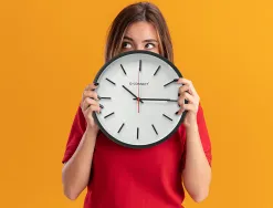 Horloge q-connect murale plastique diametre 34,4cm silencieux coloris noir