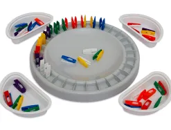 Jeu domino pédagogique composition plateau circulaire 28cm 28 mini-pinces 4cm 4 bacs adapté 4 enfants dès 3 ans