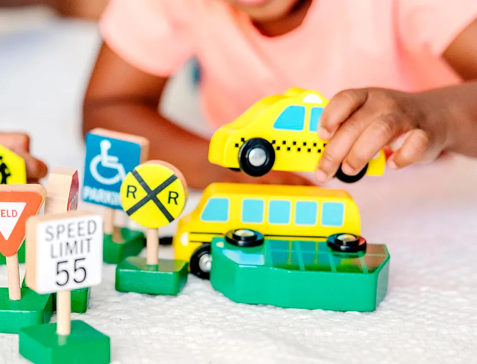 Jeu enfant imaginovo vehicules et panneaux signalisation bois +3 ans 16 pieces 30x22x4 cm