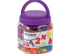 Jeu miniland lettres numéros magnétiques pot de 162 pièces