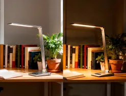 Lampe bureau q-connect sirio led 13w 800 lm tactile 3 niveaux luminosite intensite reglable coloris argent