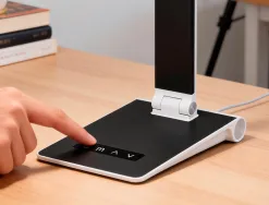 Lampe bureau q-connect sirio led 13w 800 lm tactile 3 niveaux luminosite intensite reglable coloris noir