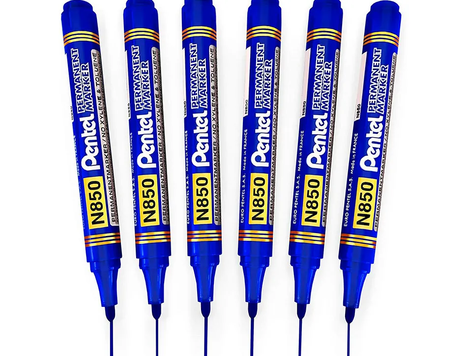 Marqueur pentel permanent pointe conique moyenne 4,20mm encre indelebible faible odeurtous supports coloris bleu