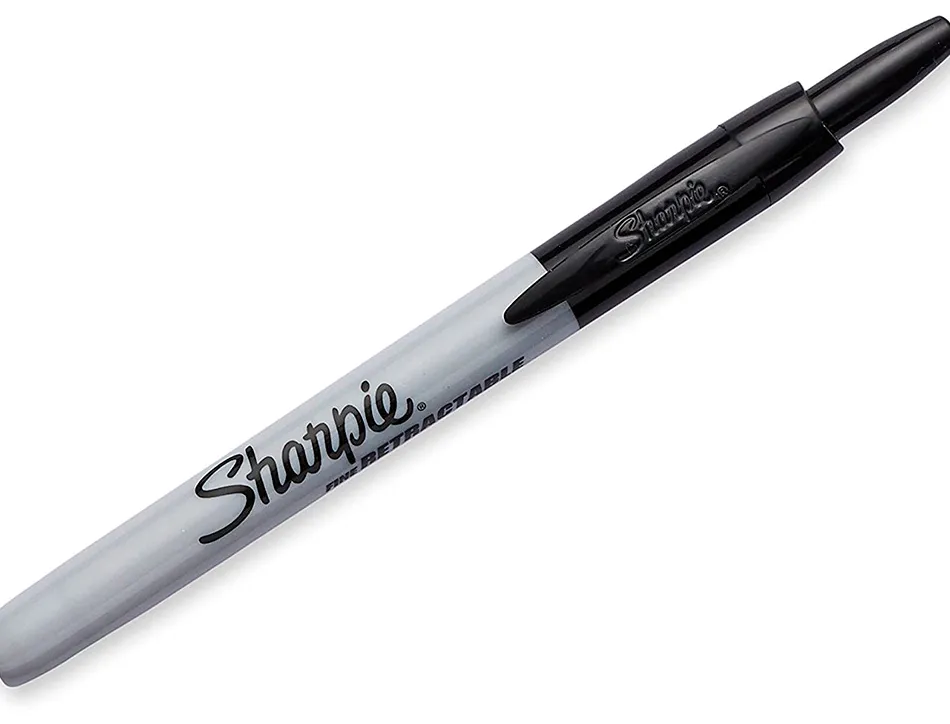 Marqueur permanent sharpie retractable pointe fine conique ogive 1mm clapet de protection encre couleur