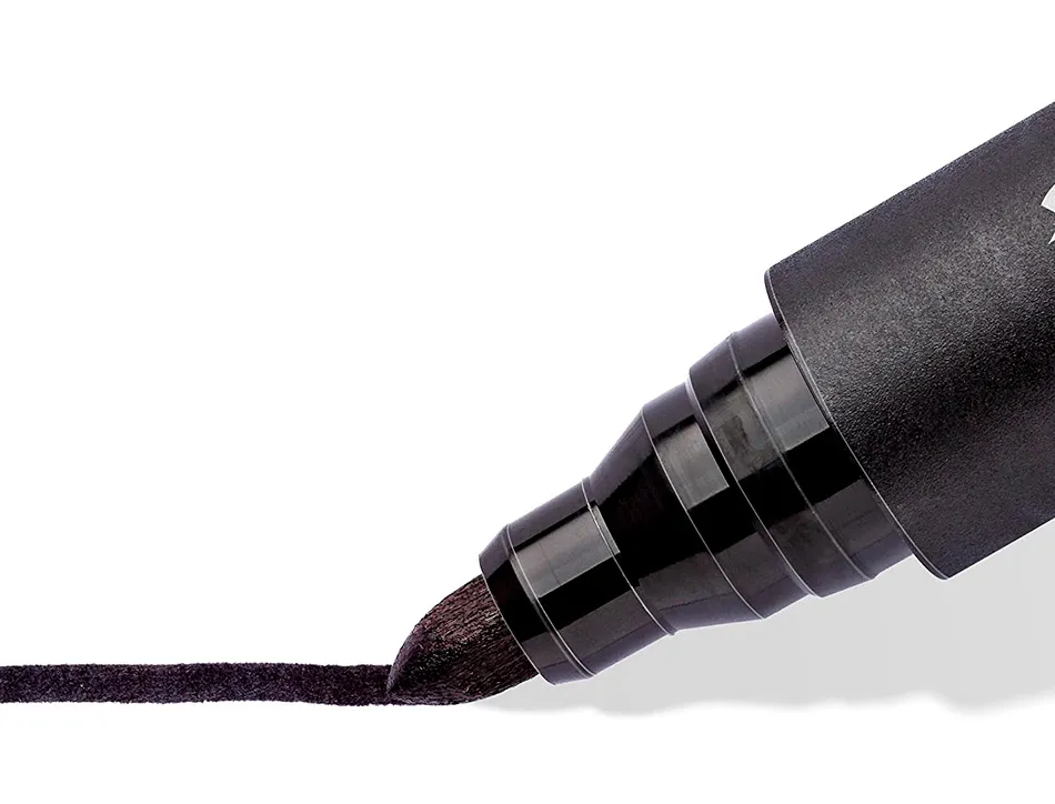 Marqueur staedtler permanent dry safe 352 lumocolor pointe ogive 2mm assortie etui de 4