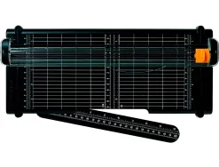 Massicot surecut fiskars recycle a4 30cm. lame de titanium protection transparente