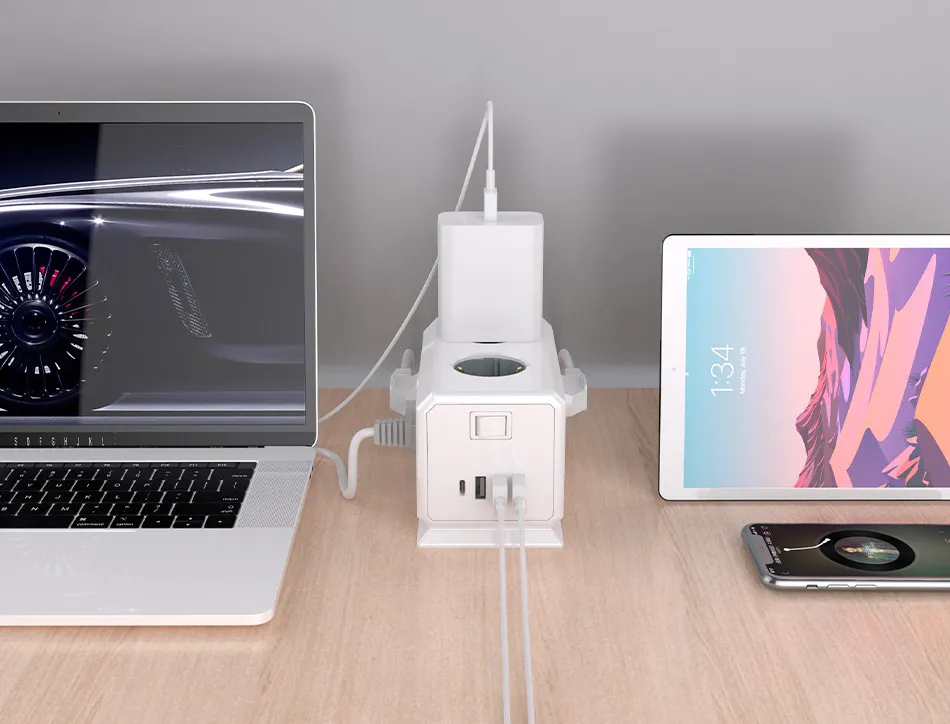 Multiprise q-connect 10 en 1 cable 1,4m 6 prises courant 3 ports usb 1 port usb-c 140x76x87 mm