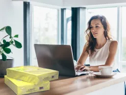 Papier couleur q-connect multifonction a4 80g/m2 unicolore jaune néon ramette 500 feuilles