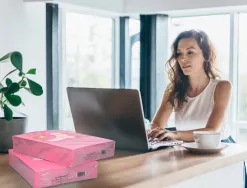 Papier couleur q-connect multifonction a4 80g/m2 unicolore rose néon ramette 500 feuilles