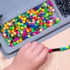 Perle en plastique rondes multicolore fluor diametre 8mm bocal de 800 un